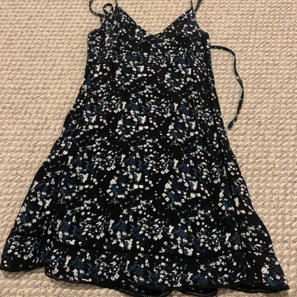 Aritzia Sundays Best mini floral dress - Picture 2 of 3